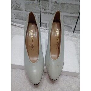 Andrew Geller Ivory Pearl Heels Pumps Womens Shoes 6.5 B